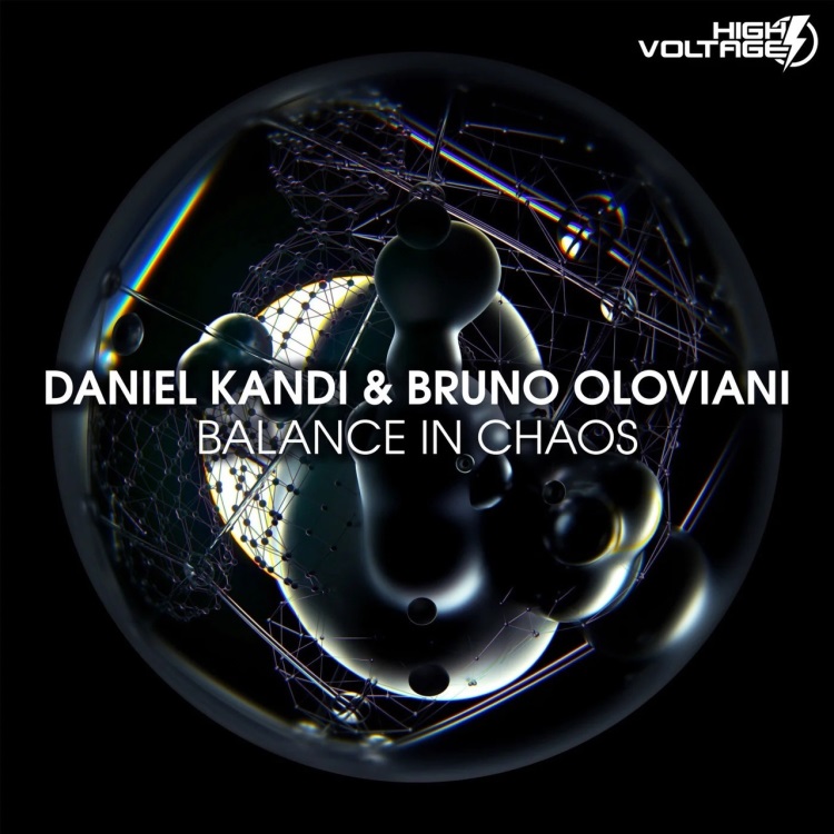 Daniel Kandi & Bruno Oloviani - Balance In Chaos (Extended)